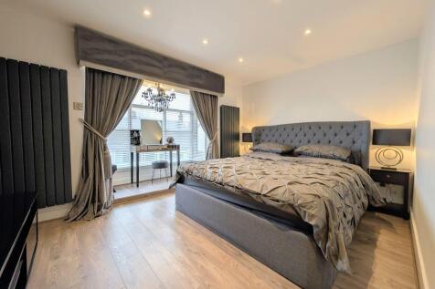 Golf Open 2026 - Upper Aughton Road, Birkdale - Sleeps Eight photo 3