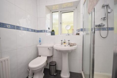 2 Tudor Cottage, Shadwell Lane, Leeds, West Yorkshire photo 5