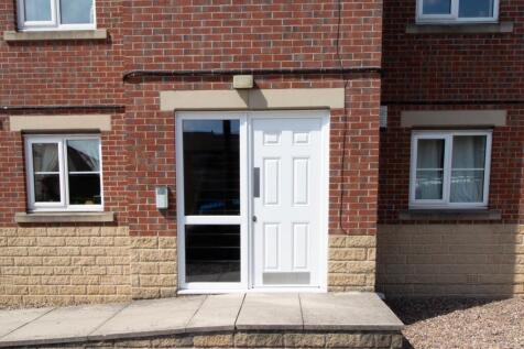 Adam Hendry EweMove estate and lettings agent in M