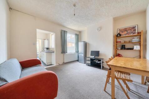 98 Woolmer LR T202512171646.jpeg