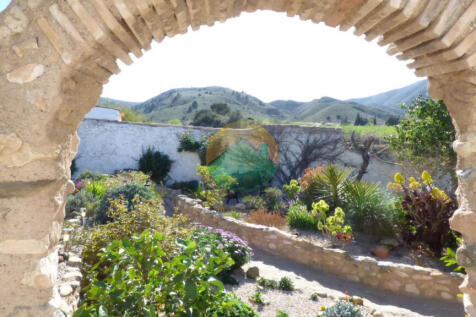 3 Bedroom Semi-Detached For Sale-PAL06-25