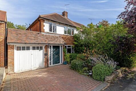 75PondfieldCrescent-2.jpg