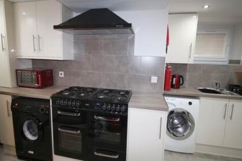 Rosemont Walk (Room 5), Bramley, Leeds photo 5