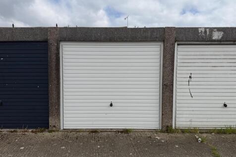 Garage 20 White Acre.jpeg