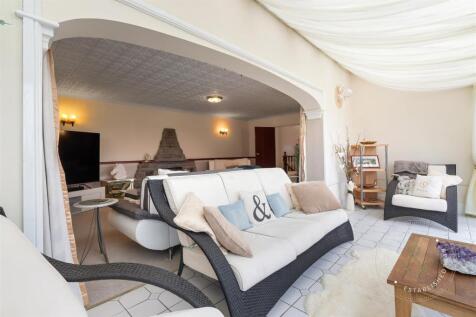 Catherine Drive, Hern Crabtree (60).jpeg