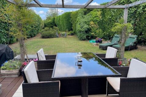 Garden and patio  s c.jpg