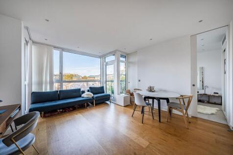 London, SW1W - property photo