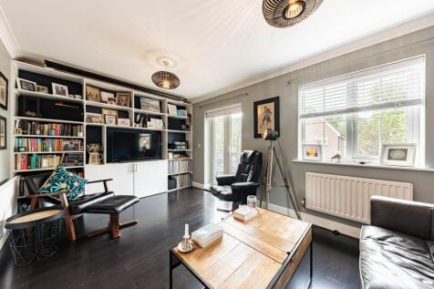 Living Room (1)