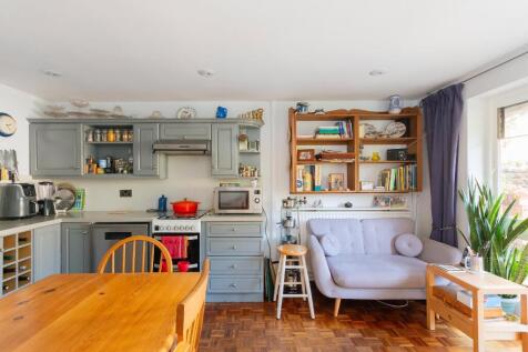 3J9WRCN - Kitchen Diner A.jpg