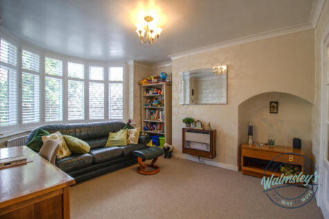 Sitting room to front