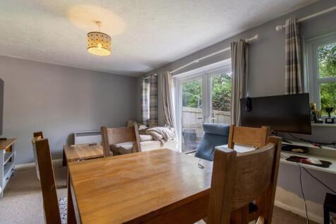 Headley Close, Alresford, Hampshire, SO24 photo 3