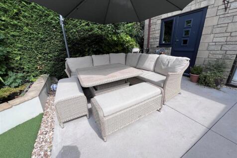 seatingarea.jpg