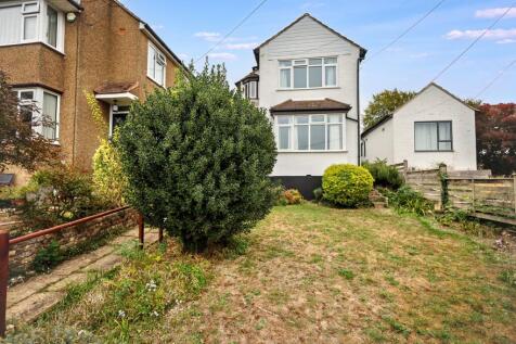99 Glentrammon Road, Green Street Green, Orpington, Kent, BR6 6DQ