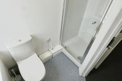 5bb5fd30-shower 2...