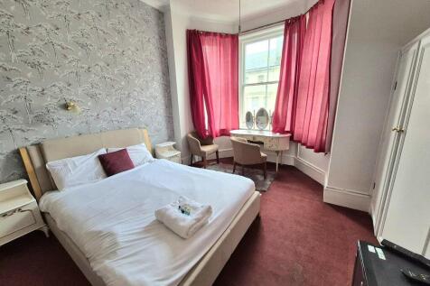 The Sherwood Guest House, 7 Lascelles Terrace, Eastbourne, BN21 4BJ photo 4