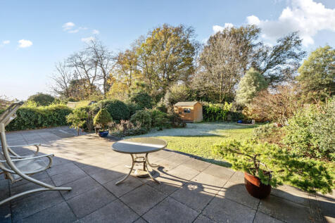 1384608-18-692046...