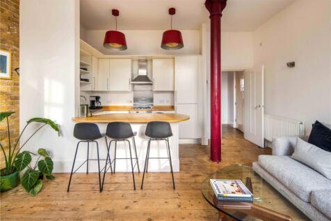 Living Area/Kitchen