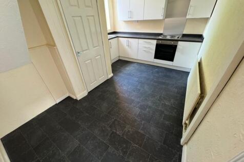 Doncaster Road, Goldthorpe photo 3