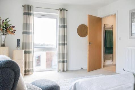 En-suite in Master Bedroom