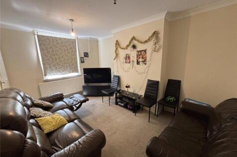 Wolverhampton Road, Cannock, Staffs, WS11 photo 4