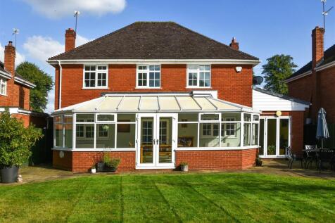 18 Corfton Drive - Rear.jpg