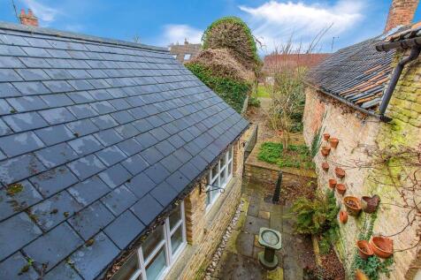 16 High Street Brigstock - WEB -24.JPG