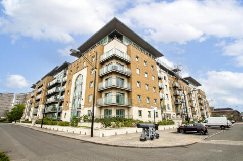 Two bedroom apartment in Royal Arsenal