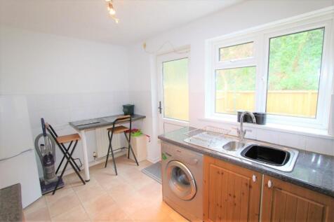 St. Pauls Close, Dinas Powys, Vale Of Glamorgan, The, CF64 photo 5