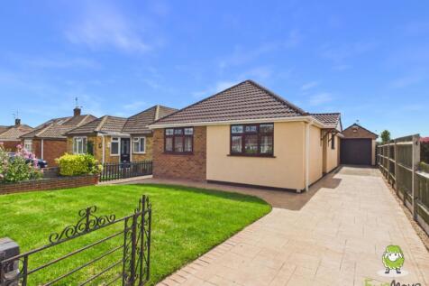 EweMove Estate Agents Basingstoke - Brackley Way