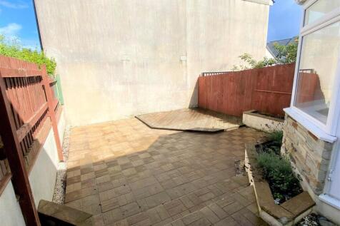62 Cavendish Crescent Garden