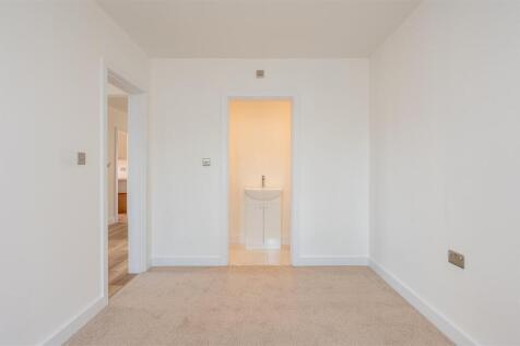 GROUND FLOOR BEDROOM &amp; En-SUITE