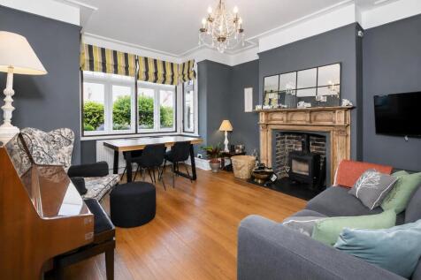 25 Fishponds Road_Internals-7 - Copy.jpg