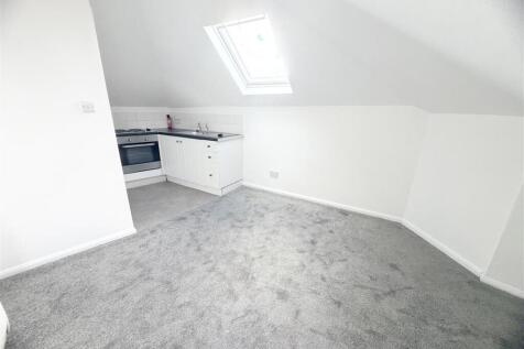Sedlescombe Road North, St. Leonards-On-Sea photo 3