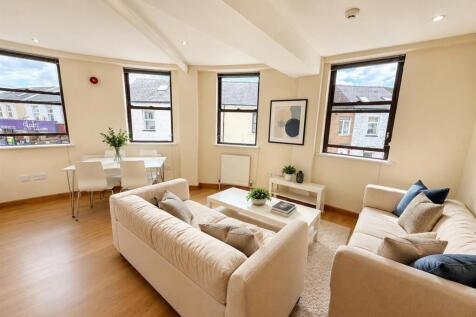 Living Room.jpg
