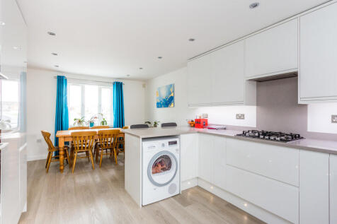 Kitchen/Dining Ro...