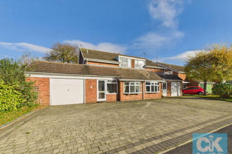 Stafford, ST19 - property photo
