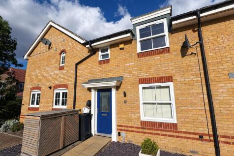 3-bed terraced on Lapwing Way, Soham, Ely, £1,400/mo