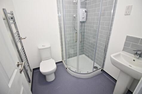 Apt 1 72 Brookhill Street - shower room.JPG