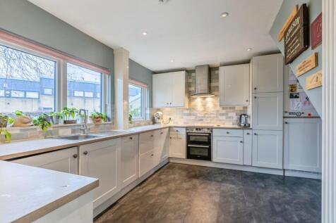 Newcastle Upon Tyne, NE6 - property photo