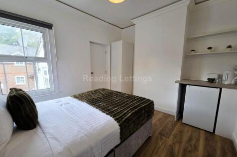 1-bed house on Carey Street, Reading - ALL BILLS INC., £675/mo