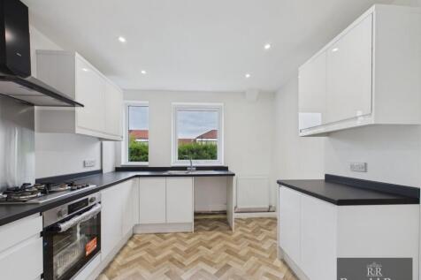 Netherton Drive, Barrhead, G78 photo 4