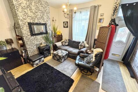Living area (9).jpg