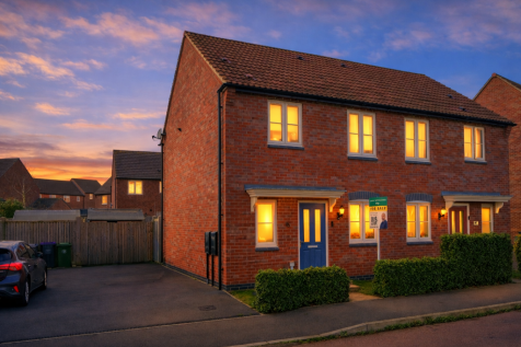 Grantham, NG31 - property photo