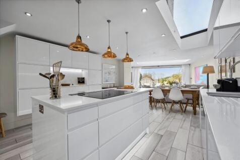 Winchester, SO23 - property photo