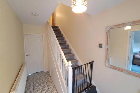 Lowfields Avenue, Eastham, Wirral photo 5
