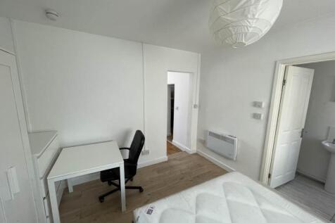 Bedroom (2)