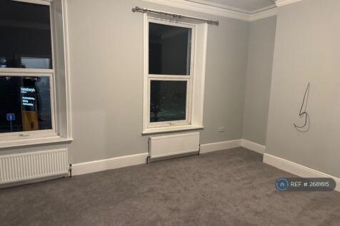 1st Floor Double Bedroom 