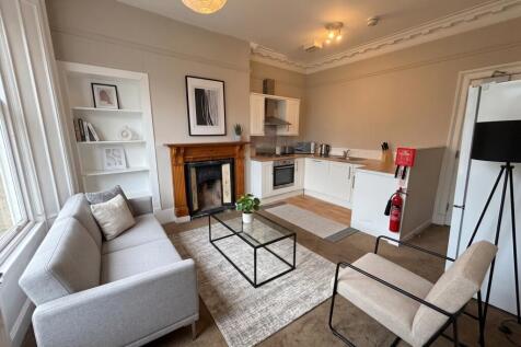 Lounge-Kitchen
