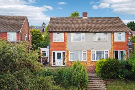 High Wycombe, HP12 - property photo