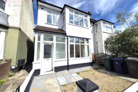 4 bedroom semi-detached house to rent - Audley Ro